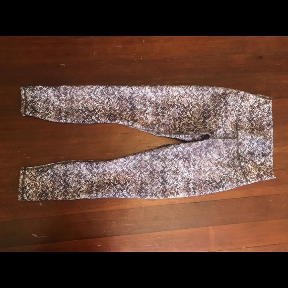 Fabletics Pants - Fabletics powerhold Leggings